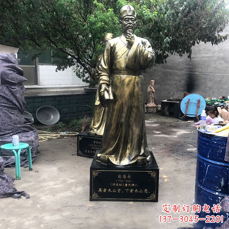 成都白居易仿铜雕像经典中国古代诗人的艺术再现