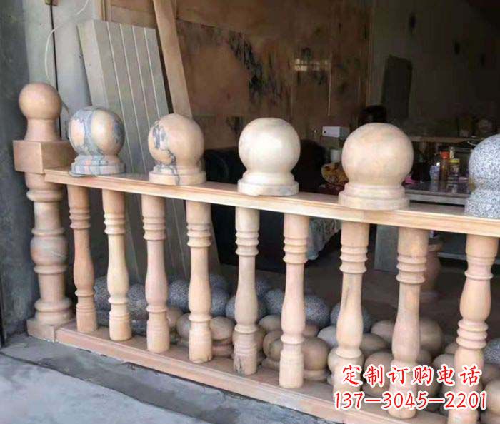 成都新一代景观晚霞红石栏杆