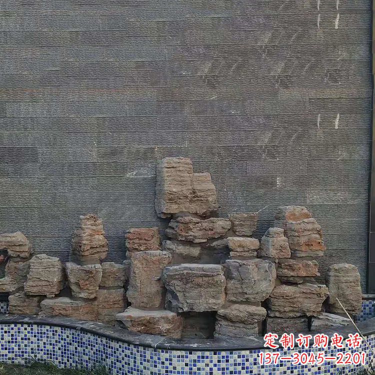 成都别墅庭院假山鱼池