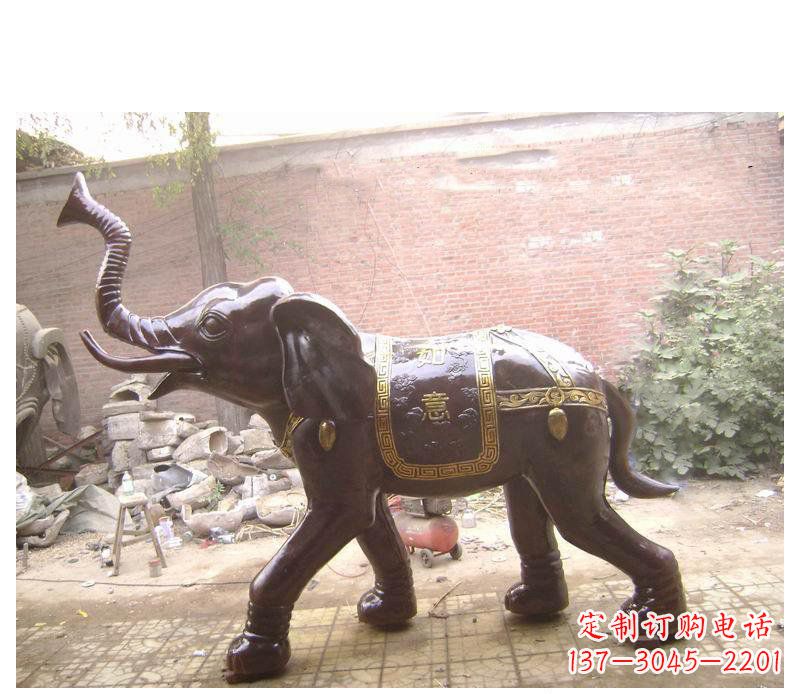 成都玻璃钢大象坐骑雕塑