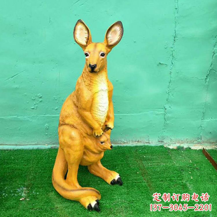 成都玻璃钢袋鼠仿真雕塑