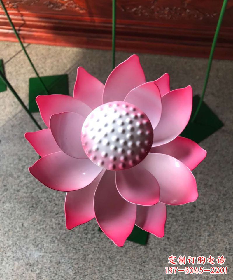 成都玻璃钢荷花雕塑