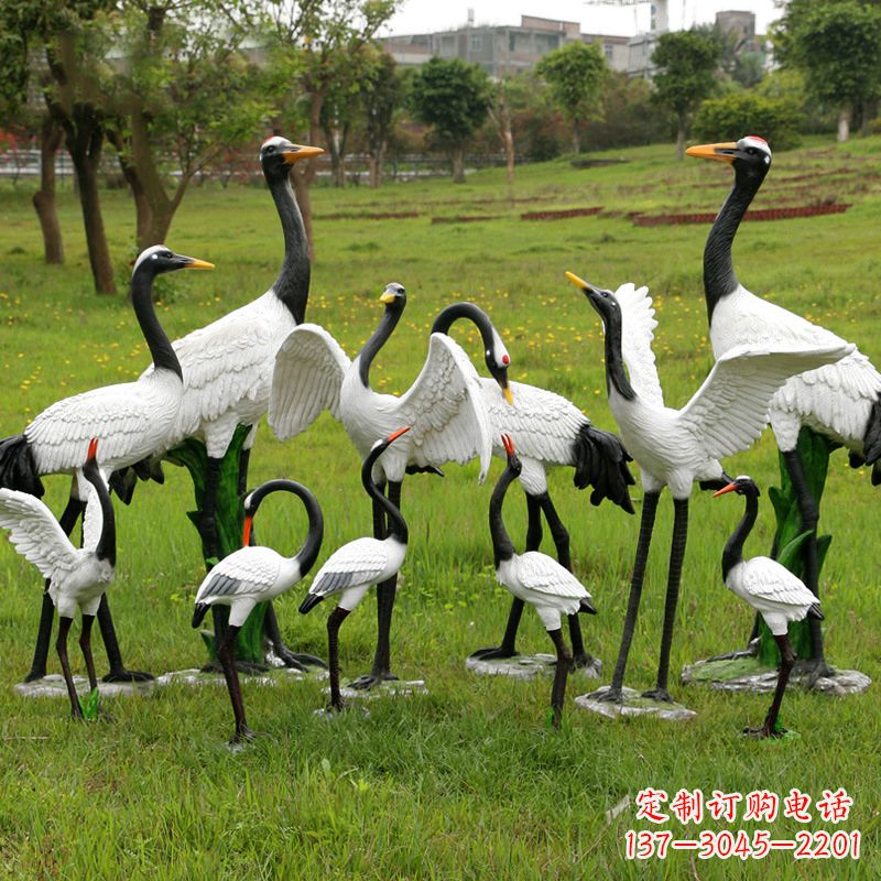 成都玻璃钢仿真仙鹤雕塑-公园草坪草丛动物摆件