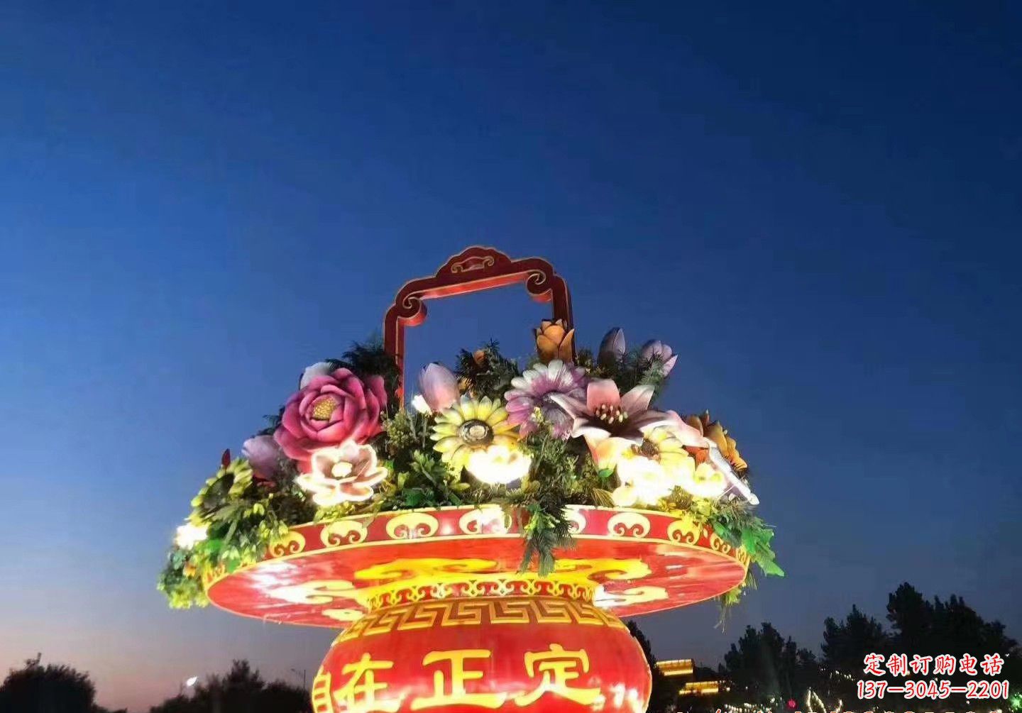 成都玻璃钢花篮景观雕塑