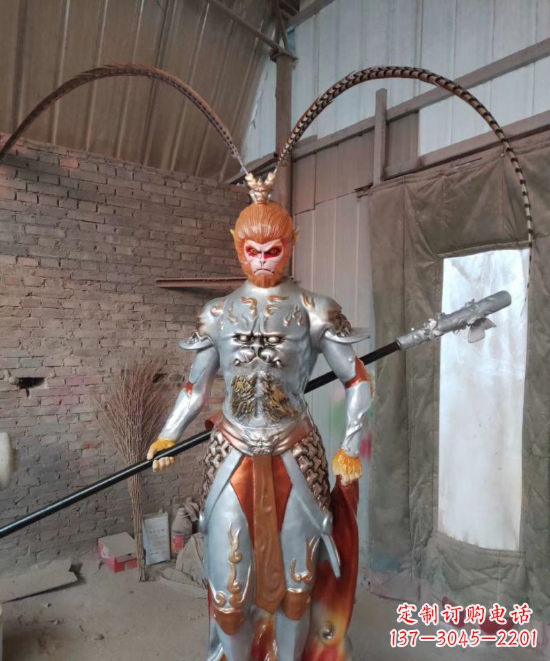 成都玻璃钢孙悟空传承古老神话的雕塑