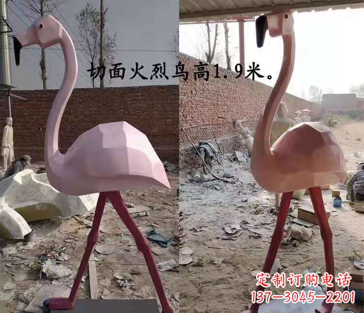 成都玻璃钢仙鹤雕塑——灵动的艺术美学
