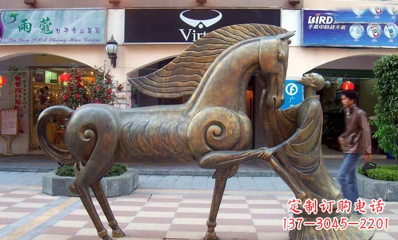 成都传承着传奇马雕塑
