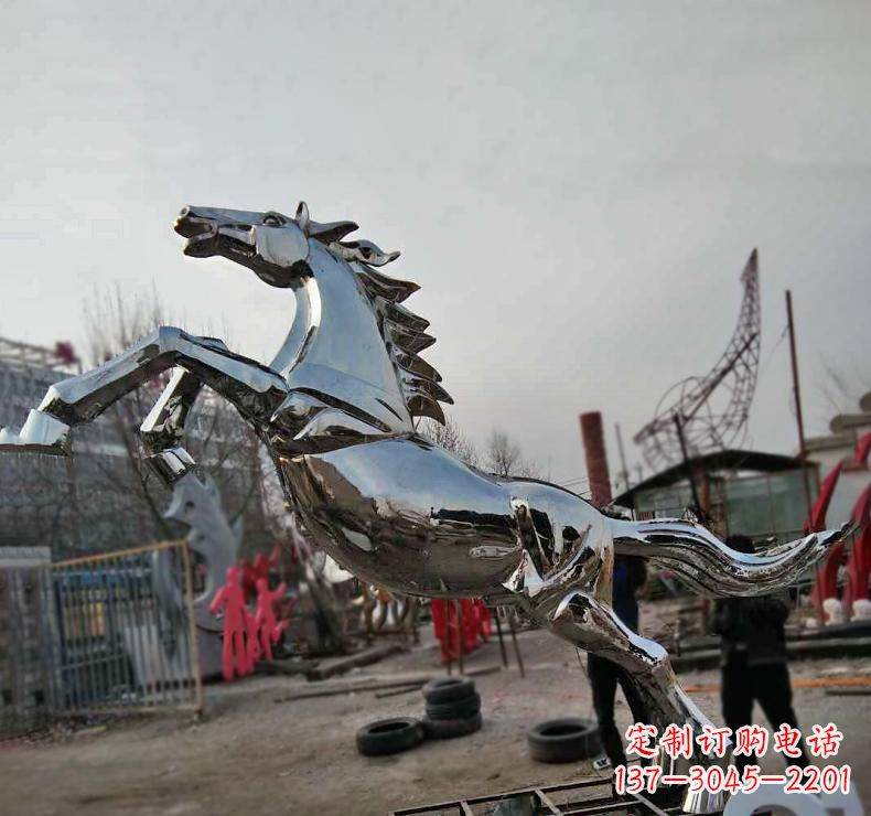 成都不锈钢奔跑马雕塑驰骋在人间的艺术精灵