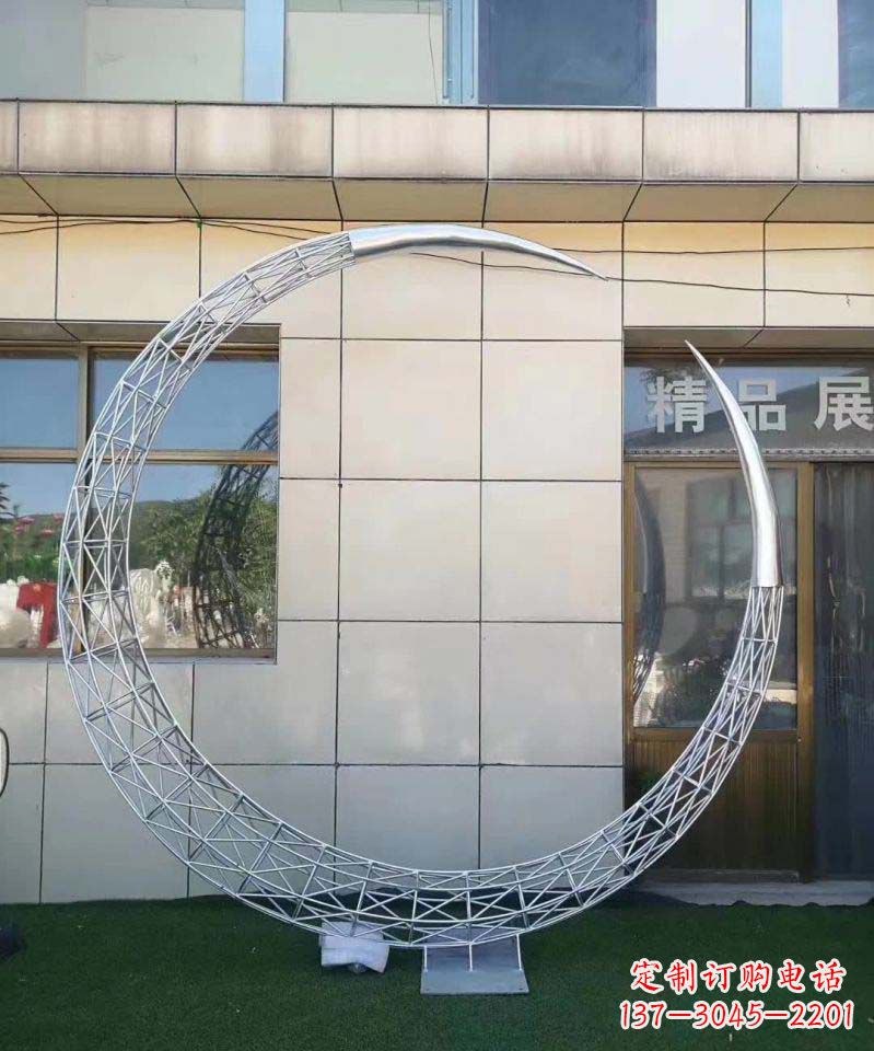 成都不锈钢别墅月亮镂空雕塑