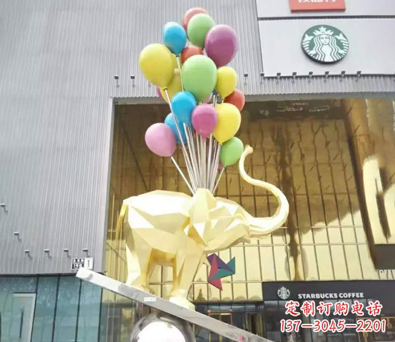 成都不锈钢踩球的小象雕塑