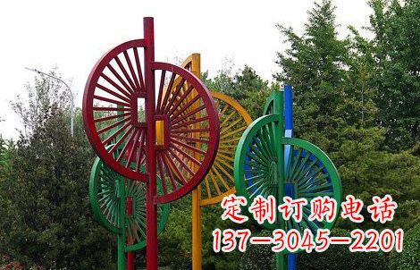 成都不锈钢风车雕塑——动态美的艺术结晶