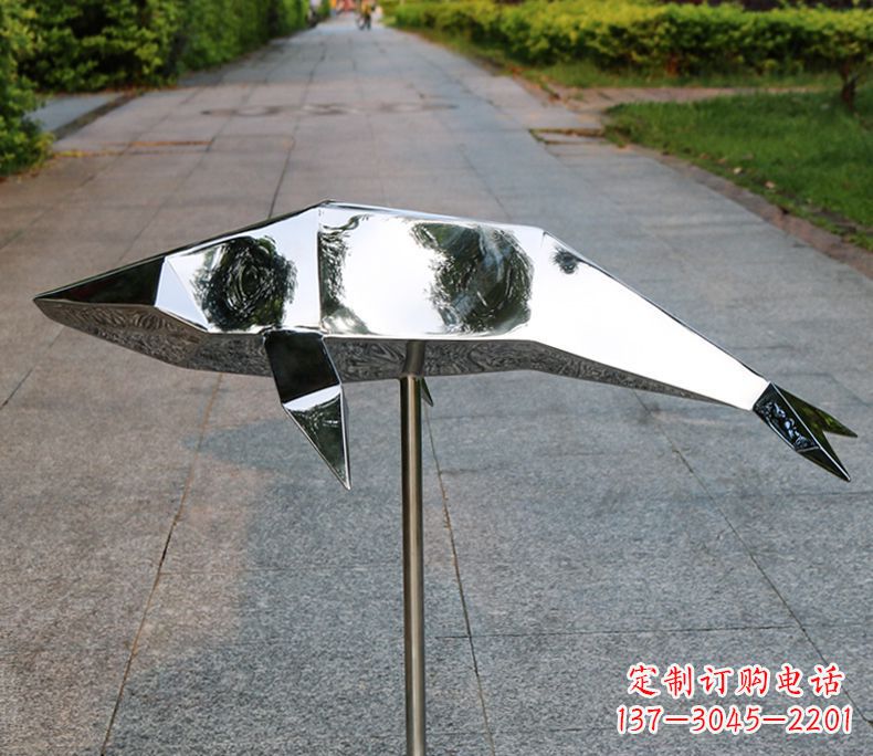 成都不锈钢海豚雕塑令人惊叹的精致艺术品