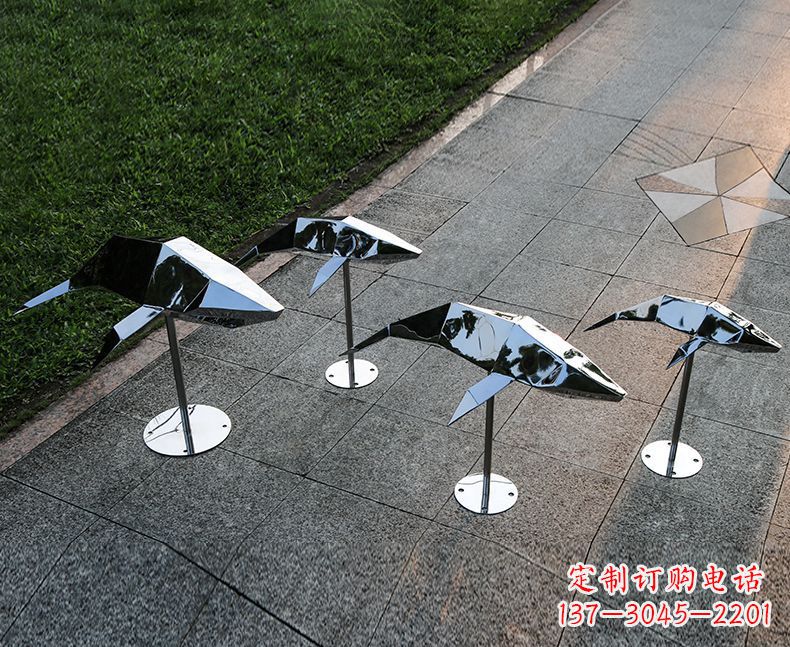 成都不锈钢抽象几何海豚雕塑1