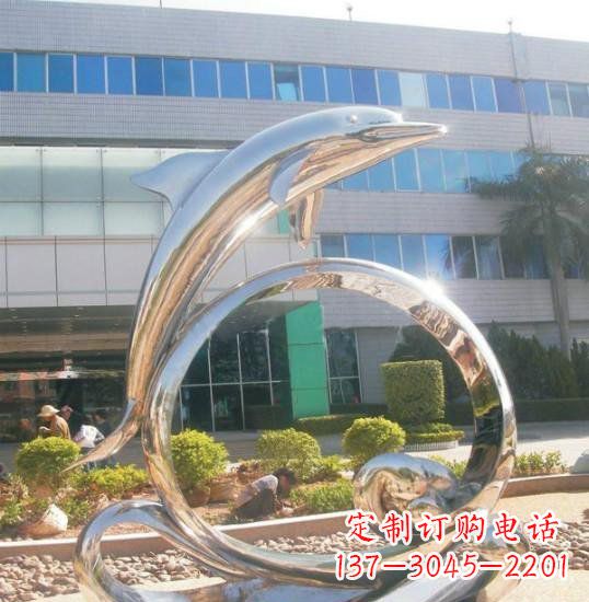 成都不锈钢海豚雕塑精致而灵动