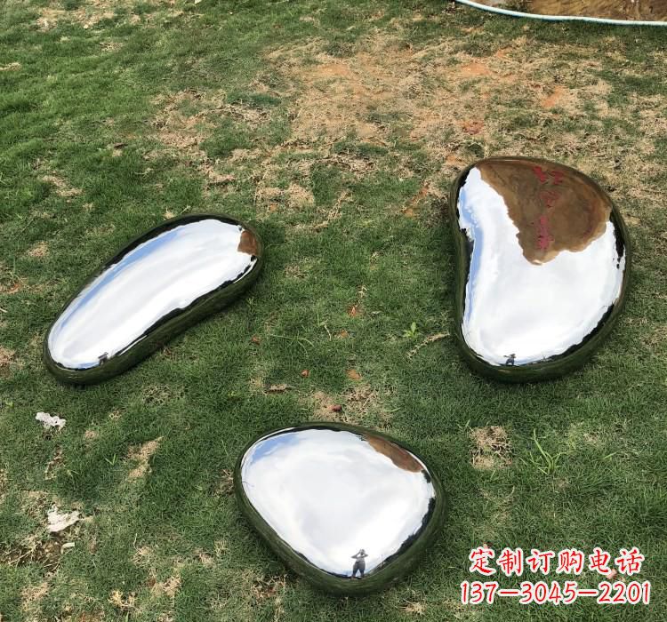 成都不锈钢抽象艺术鹅卵石雕塑