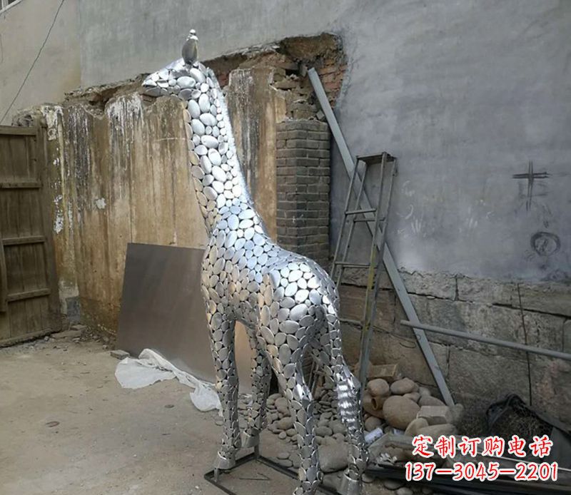 成都精美不锈钢长颈鹿雕塑