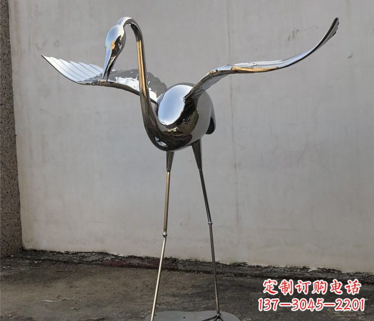 成都不锈钢锻造的丹顶鹤雕塑