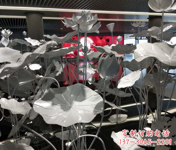 成都不锈钢锻造荷花雕塑艺术之美