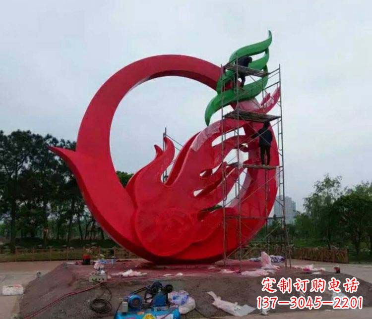 成都不锈钢凤凰雕塑精美而又神秘