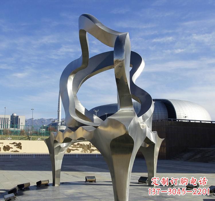 成都不锈钢钢琴雕塑让音乐穿越时空