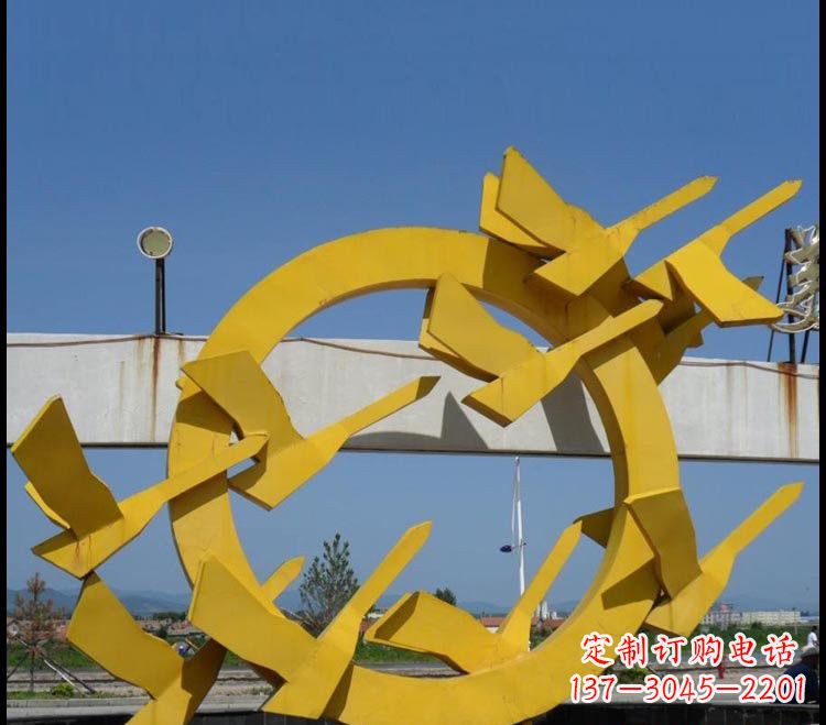 成都不锈钢大雁雕塑点缀公园美景