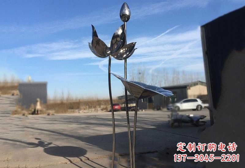 成都不锈钢荷花雕塑精美的艺术瑰宝