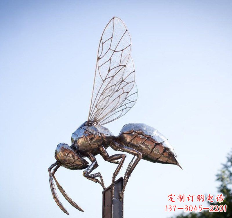 成都不锈钢公园蜜蜂雕塑精彩纷呈的自然之美