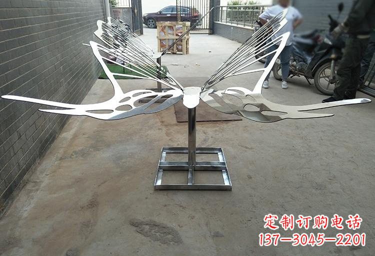 成都非凡之美不锈钢公园的蝴蝶雕塑