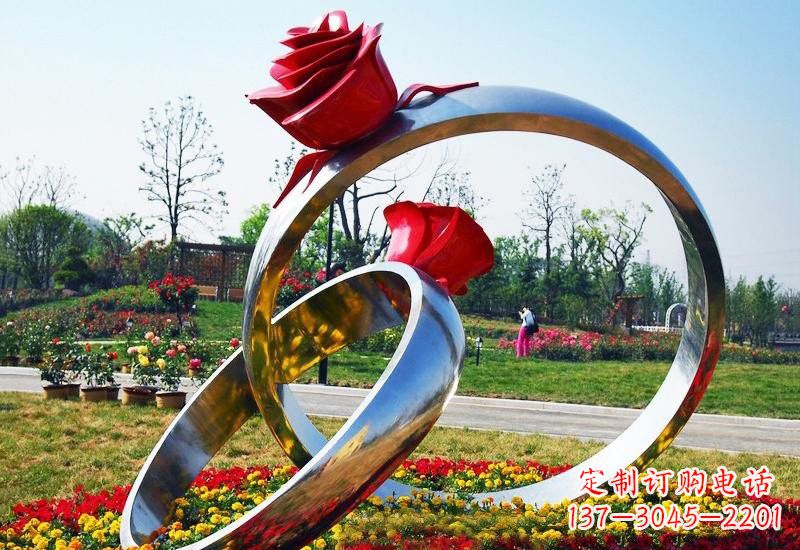 成都不锈钢公园玫瑰花戒指雕塑精致精美的礼物
