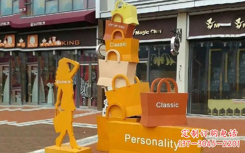 成都街头景观购物袋雕塑