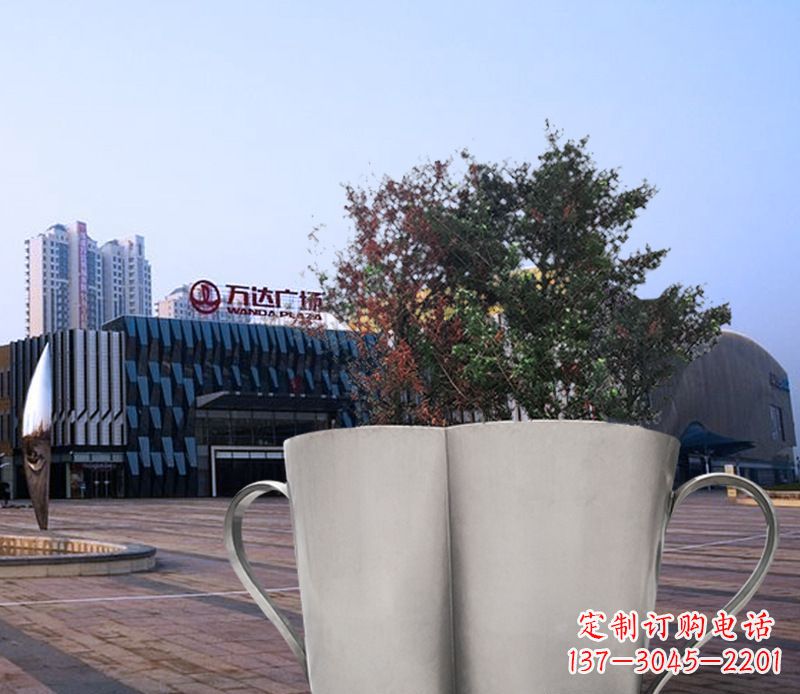 成都不锈钢花盆雕塑带来精致的艺术感受