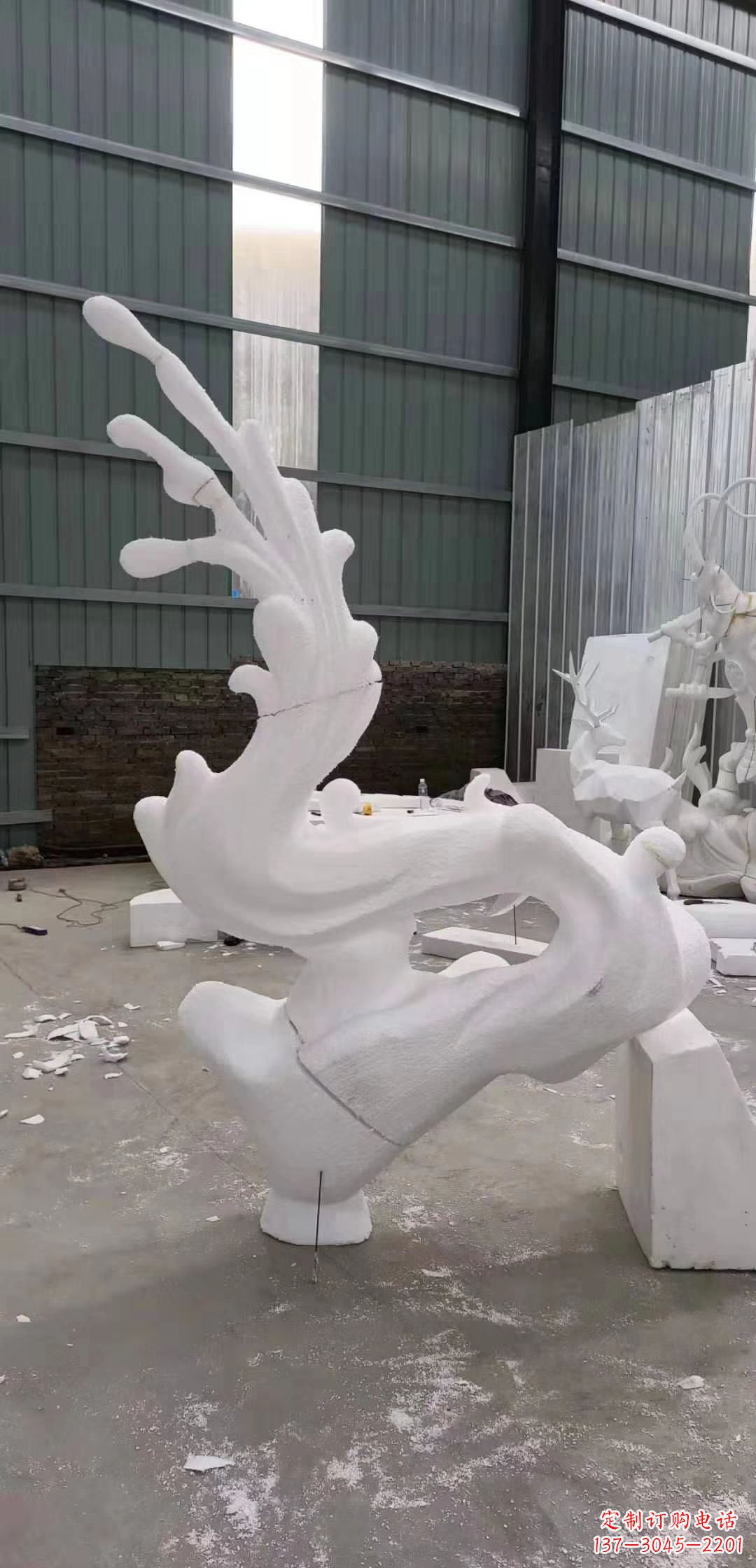 成都魔力凤凰不锈钢的美学雕塑