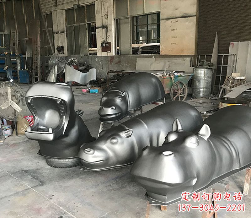 成都不锈钢河马雕塑——艺术与自然的完美结合