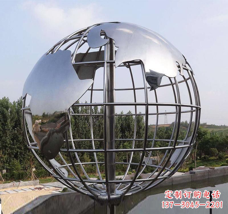 成都不锈钢户外地球仪雕塑一件既美观又能提醒人们环保的艺术品