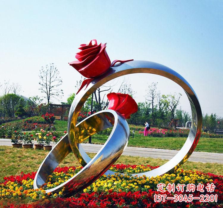 成都精美不锈钢戒指雕塑