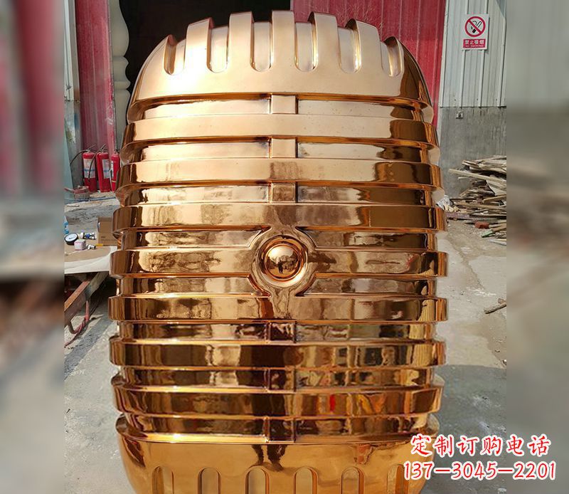 成都精美不锈钢话筒雕塑
