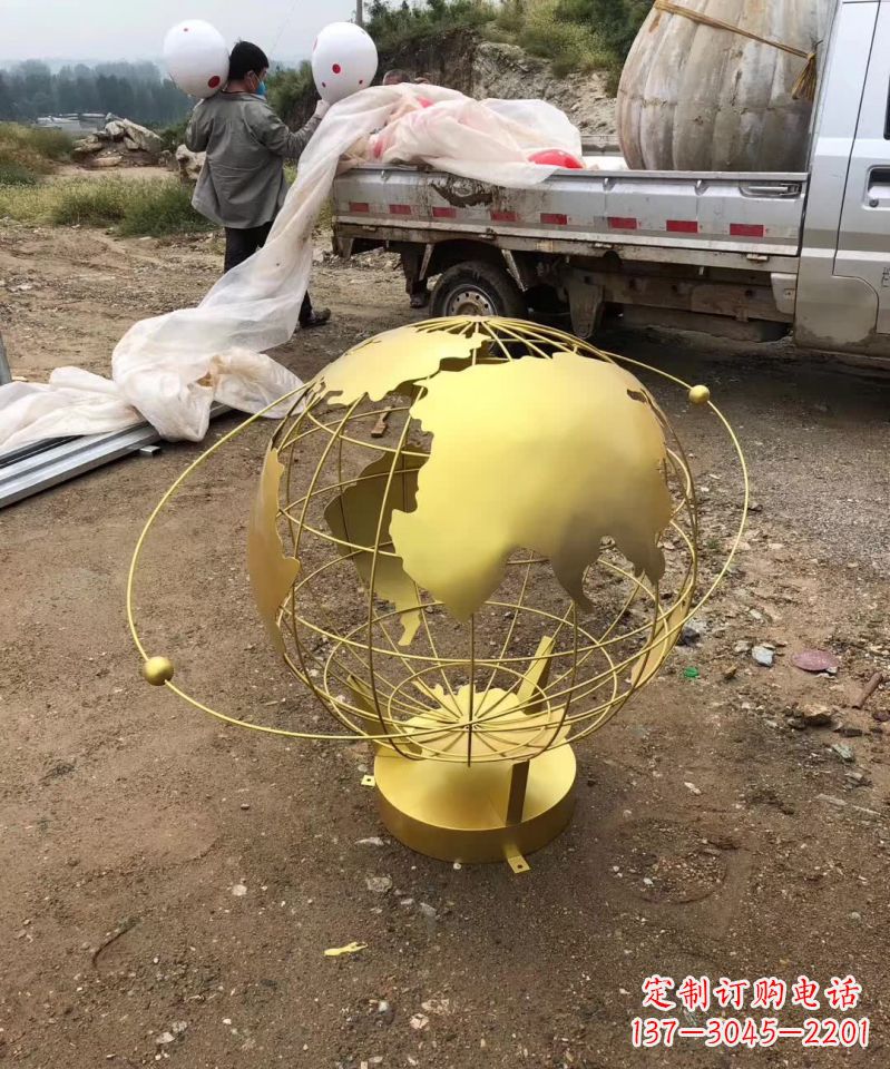 成都不锈钢金属校园地球仪雕塑把环保理念展现在校园