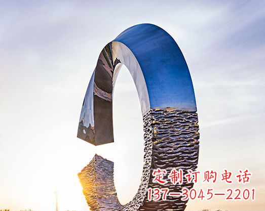 成都不锈钢景观圆环雕塑环绕自然之美