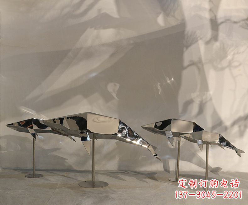 成都不锈钢海豚雕塑——精致的艺术形式