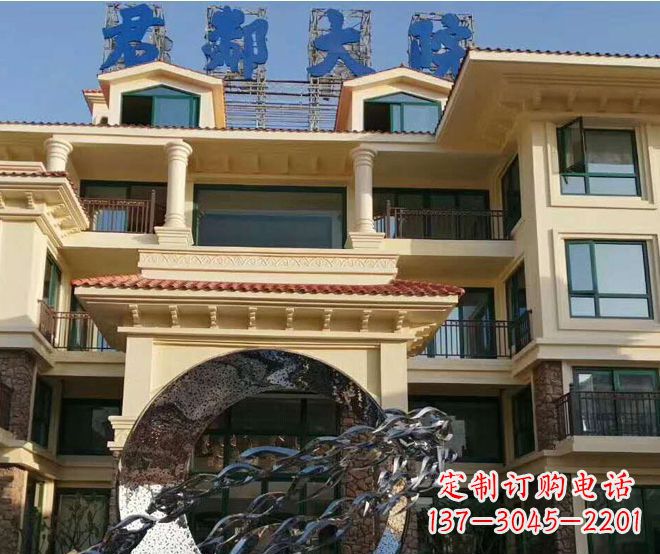 成都不锈钢鲤鱼跃龙门雕塑——传承中国传统文化