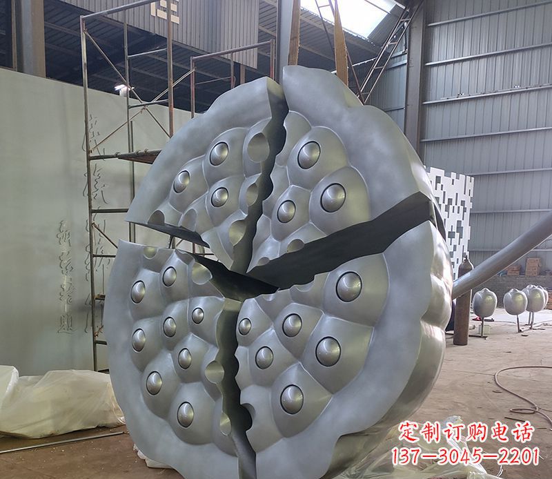 成都不锈钢莲蓬雕塑精美外形 引人入胜