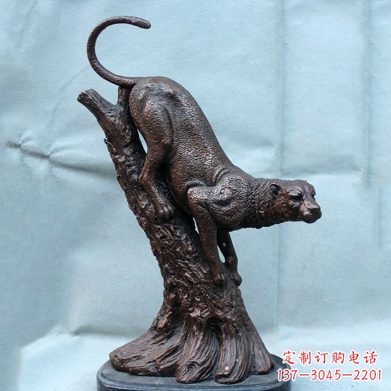 成都不锈钢猎豹雕塑经典之美
