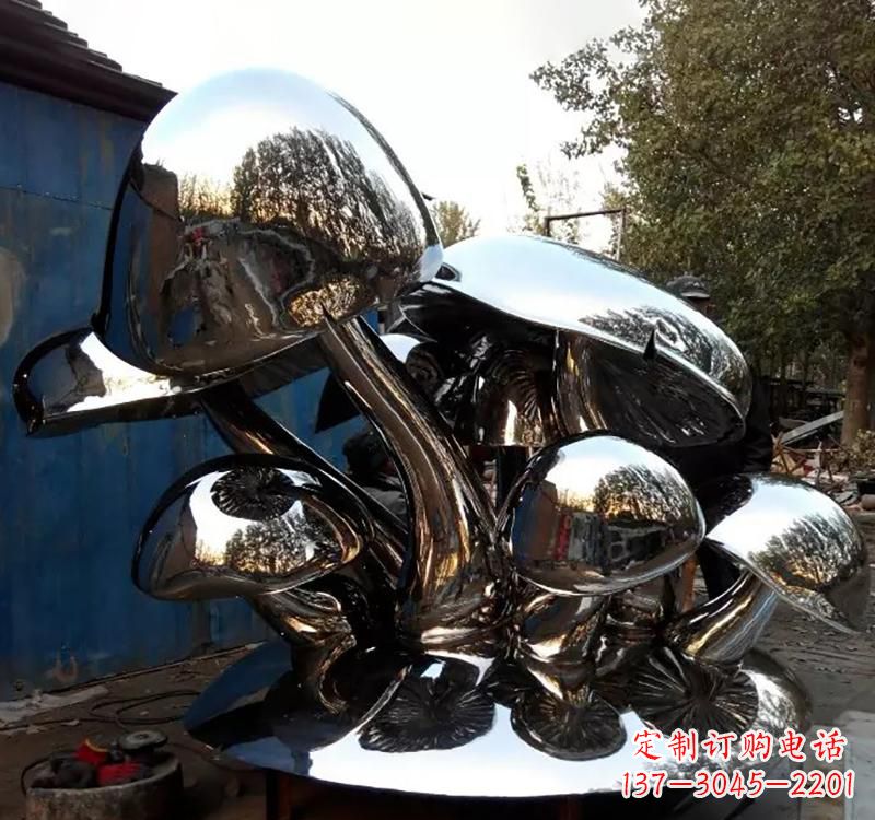 成都不锈钢蘑菇雕塑给空间增添活力