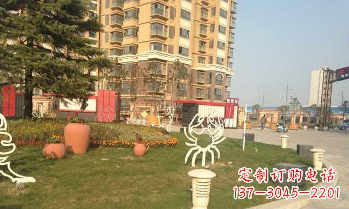 成都不锈钢螃蟹雕塑精致美观的艺术之作