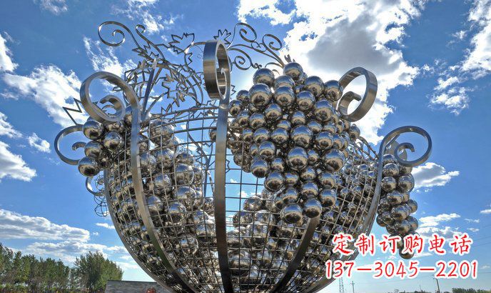 成都不锈钢葡萄雕塑精致美观、经久耐用
