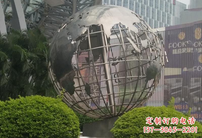 成都不锈钢地球仪雕塑一个精美的艺术品