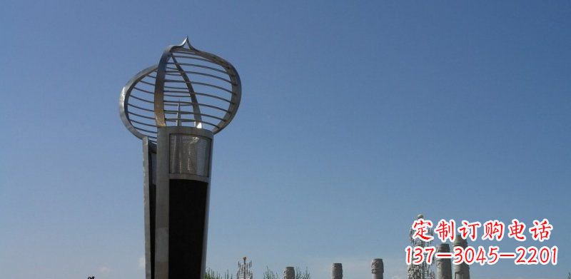 成都不锈钢火炬形雕塑熠熠生辉