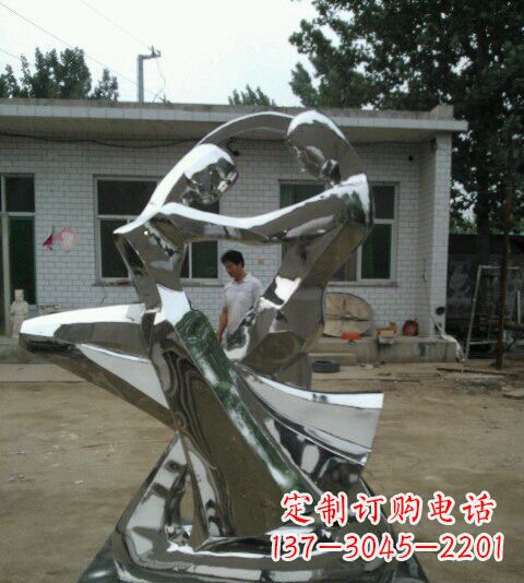 成都浪漫的不锈钢情侣雕塑