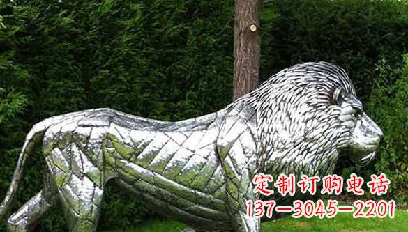 成都不锈钢狮子雕塑拥有经典古典风格