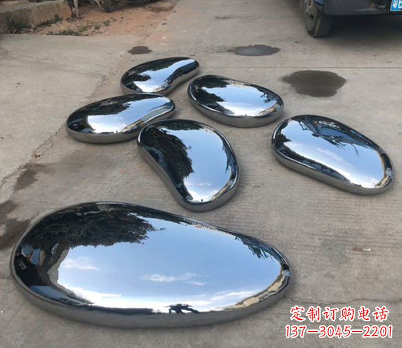 成都水滴雕塑——不锈钢的精美之作